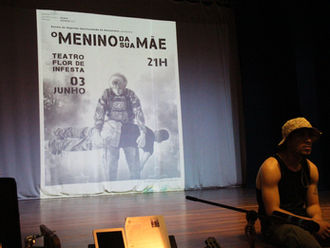 Produção coletiva da comunidade educativa da E2OM "O menino da sua mãe"