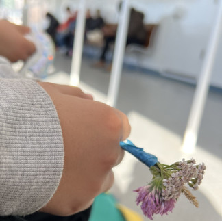 Twenty questions by lantern light