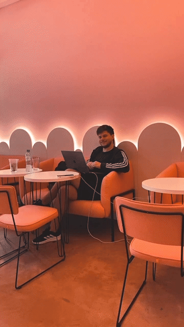 617e7867991040d89ff47a0fb793c3ea-ezgif.com-video-to-gif-converter.gif