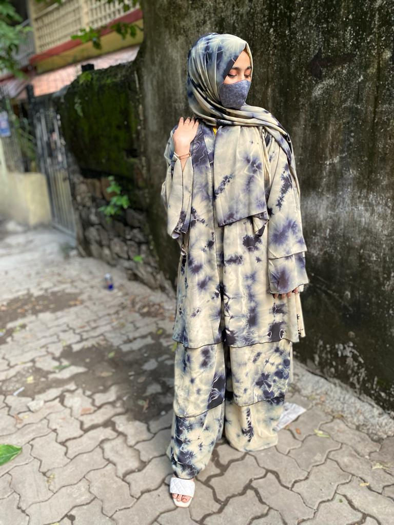Thumbnail: Women's TIE DIE  Abaya