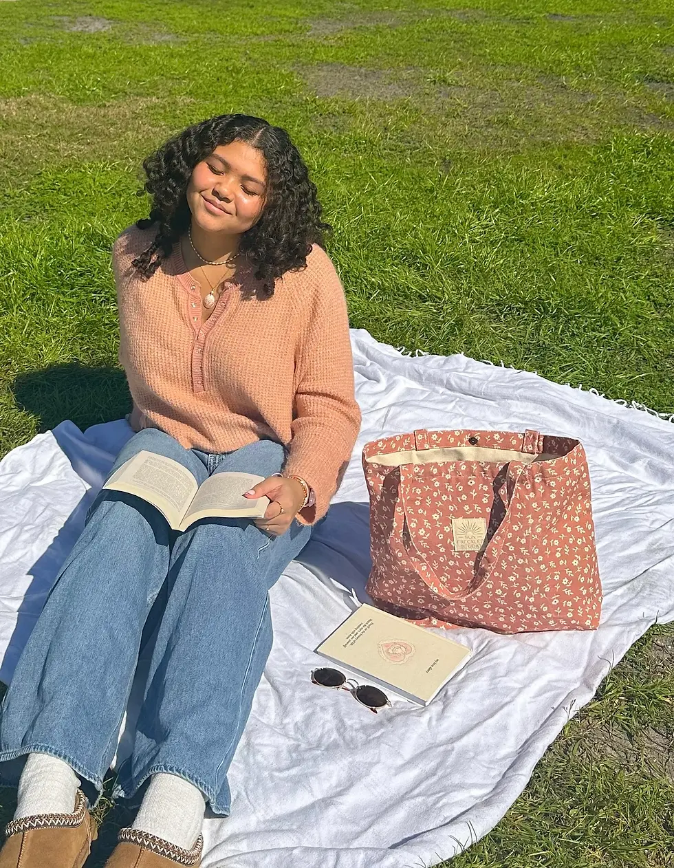 Thumbnail: Wide Zippered Tote Bag | Sienna Flora