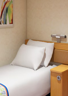 Carnival_Sunrise_Rooms_Interior_edited.j