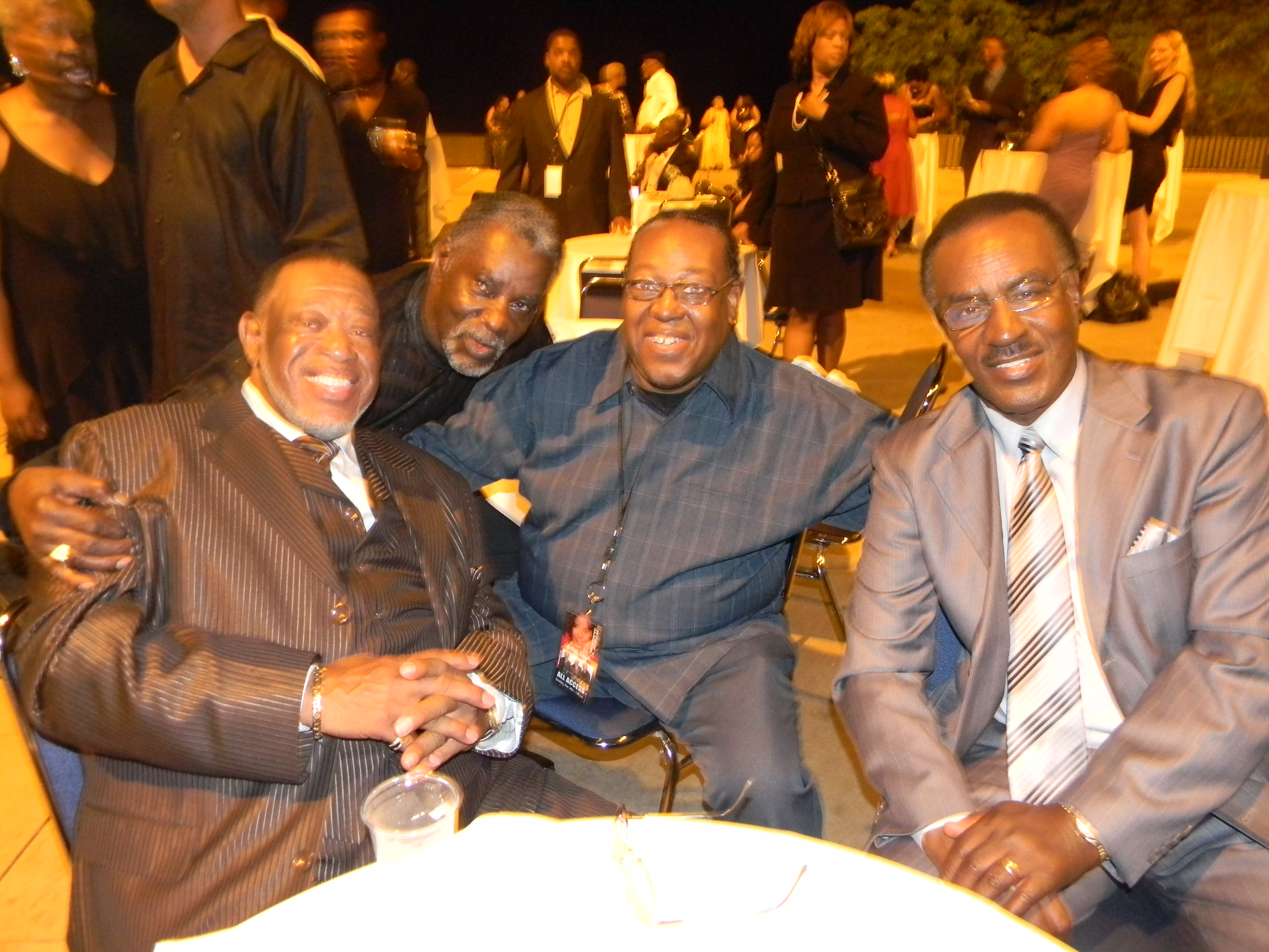 PJ WILLIS WITH THE IMPRESSIONS & UNKNOWN GENTLEMAN TO MY RIGHT