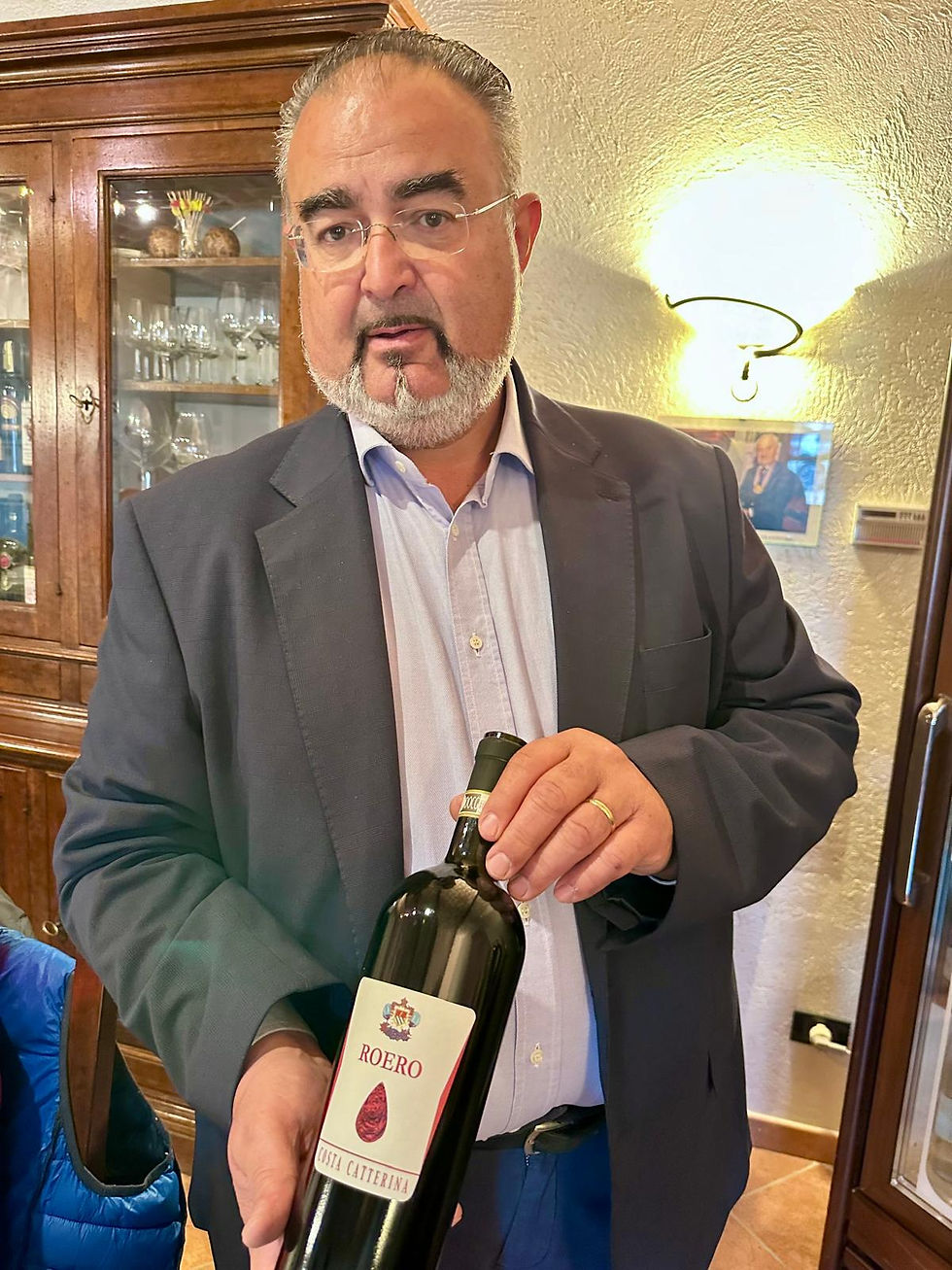 Antonio Coscia présente le Roero à Slow Food Monaco.