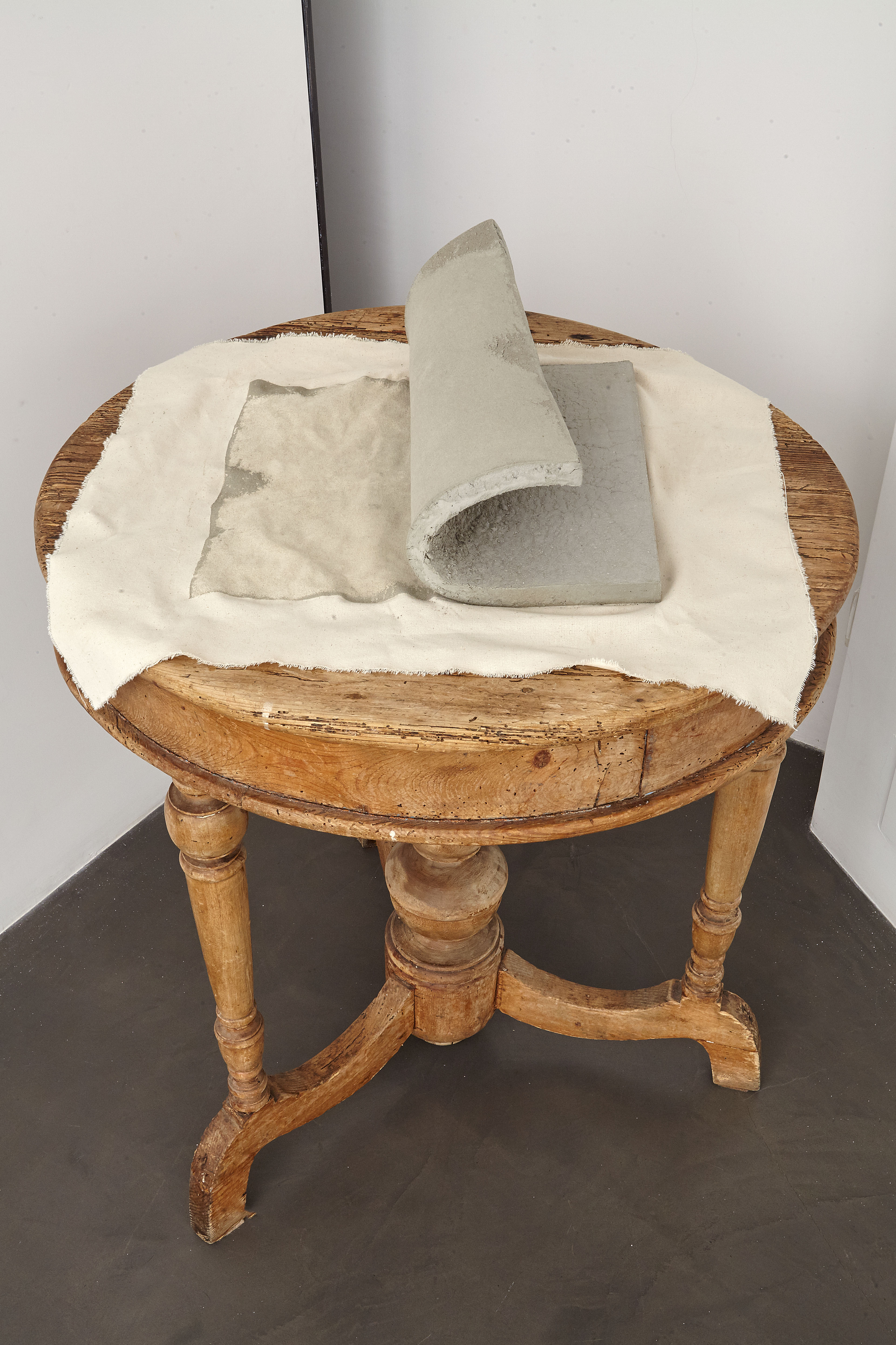 Christoph Weber, Beton (gefaltet), 2013