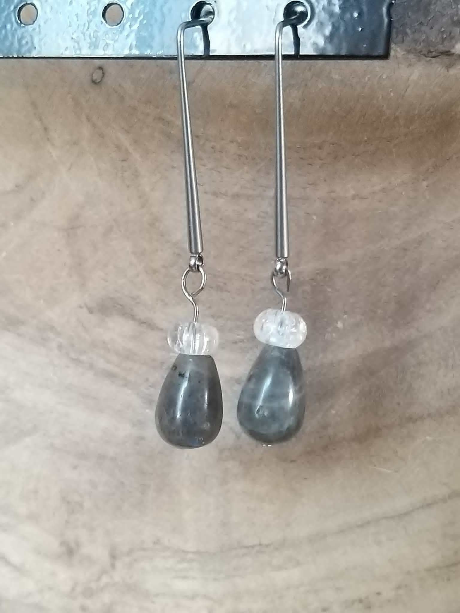 Boucles d'oreilles labradorite et cristal de Roche