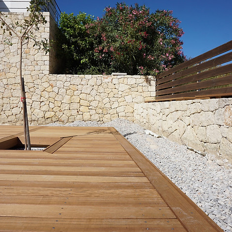 olivenbaum-holzterrasse-aus-ipe-kreta.jpg