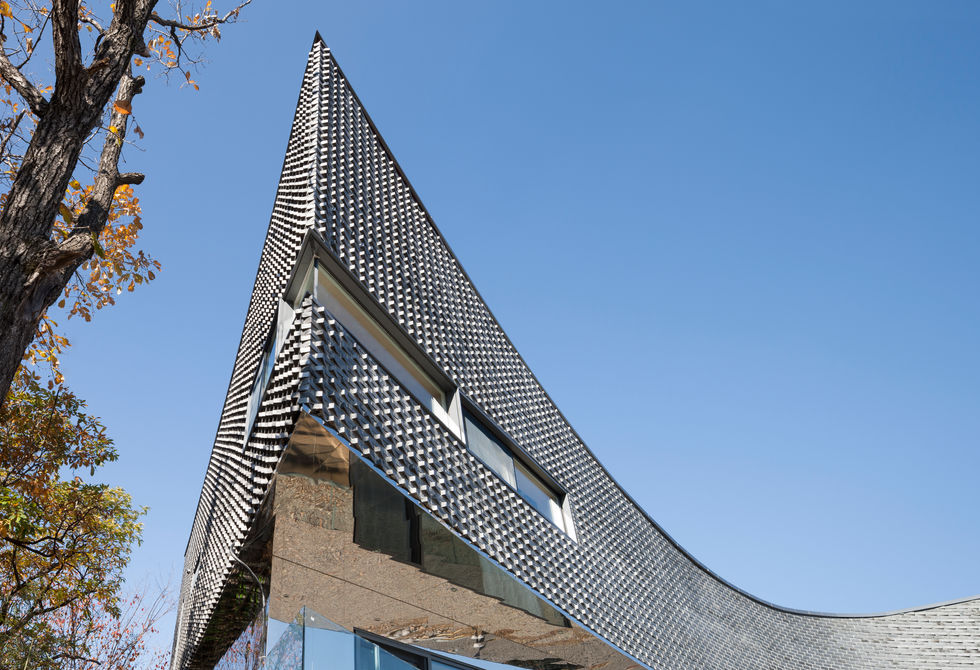 The Curving House_05_WEB.jpg