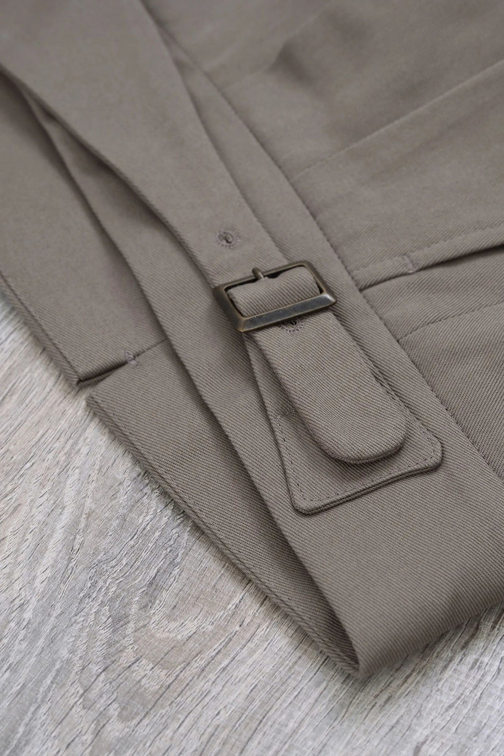 Thumbnail: Trousers in Four-Season Mud Cotton