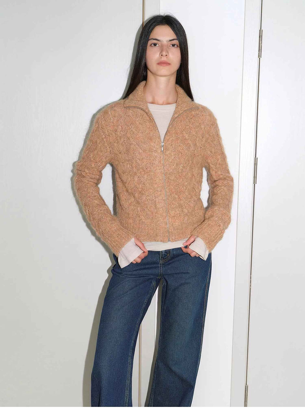 Thumbnail: Women’s Mohair Wool Cable-Knit Zip Cardigan