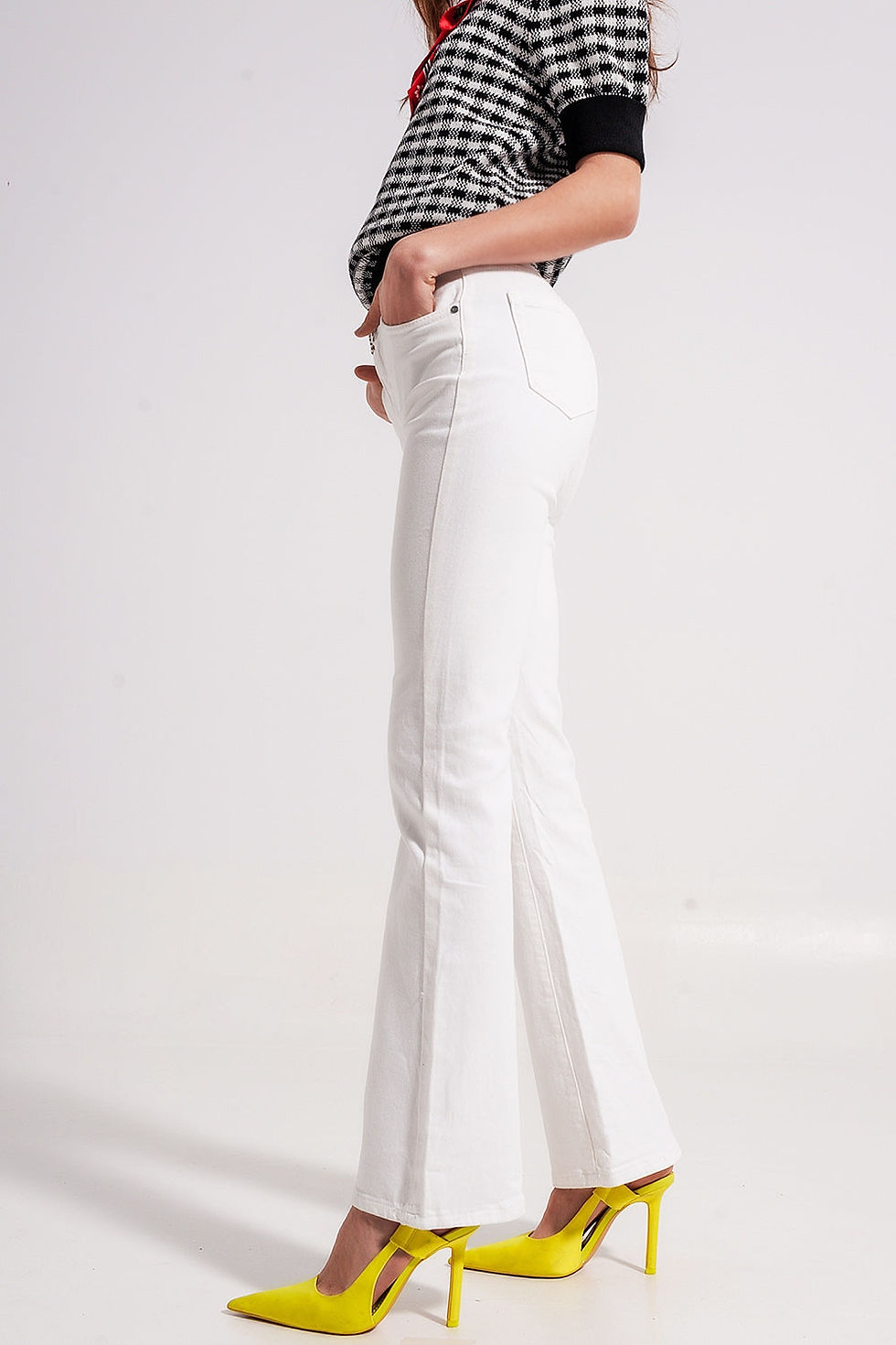 Thumbnail: Flared Jeans in White