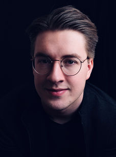 Künstlerfoto_Julian Gast 3.JPEG