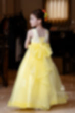 ラウンドフリルリボンドレス