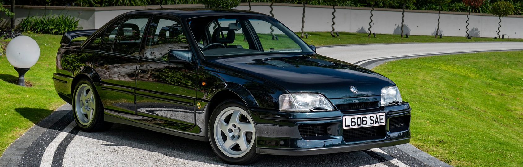 Lotus Carlton Front View