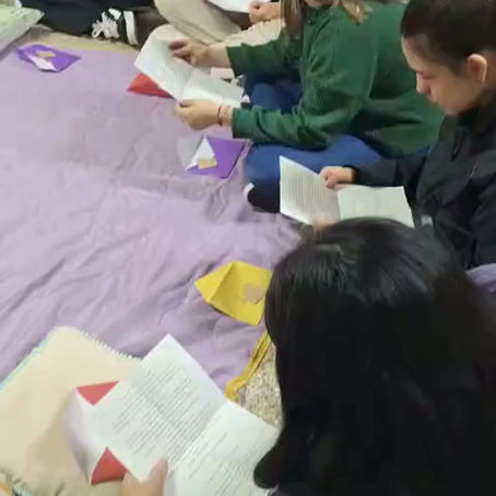 El último gran paso hacia el aula! 👣✨