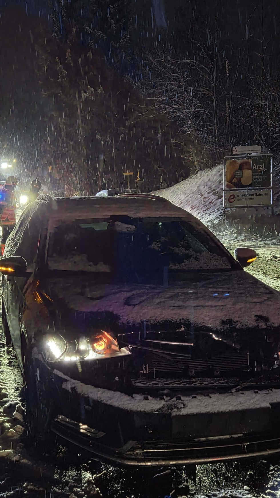 Einsatz: THL Fahrbahn reinigen nach Verkehrsunfall