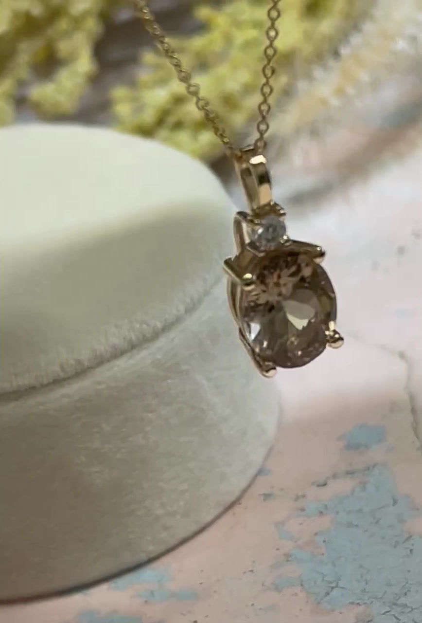 Thumbnail: 14K YELLOW GOLD OVAL MADEIRA CITRINE PENDANT