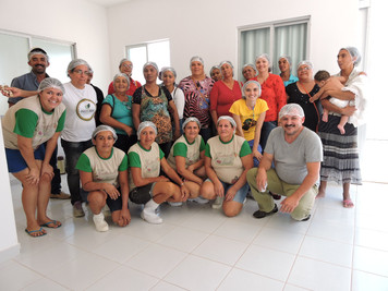 Agricultores do Médio Sertão participam de intercâmbio sobre fabricação de polpa de frutas