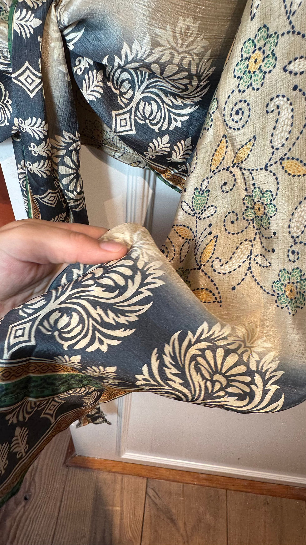 Thumbnail: Slk sari wrap top