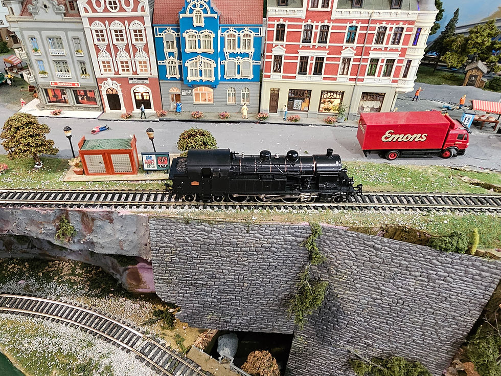 Thumbnail: Marklin SNCF 232 TC Steam Locomotive 3107 HO Scale AC 