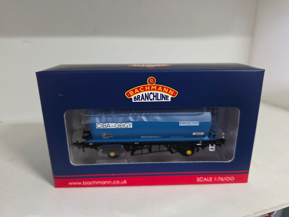 Thumbnail: Bachmann Branchline BR TTB Tank Wagon 37-584a