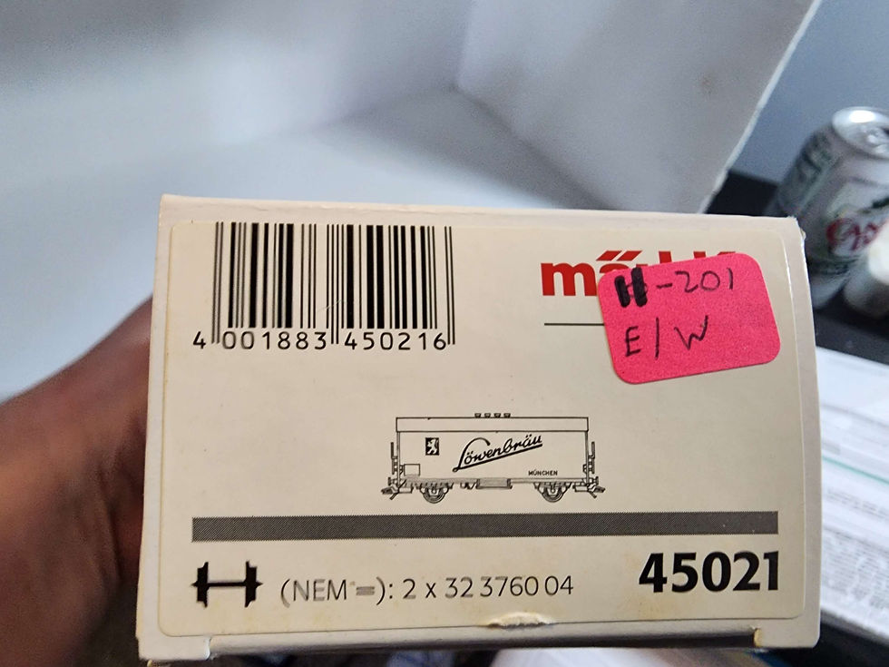 Thumbnail: Marklin DB Lowenbrau Freight Car 45021 HO scale AC