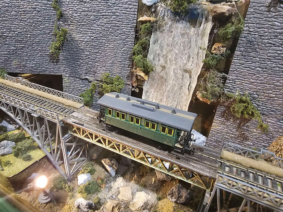 Thumbnail: Electrotren  MZA Passenger Car 1511k HO scale DC 