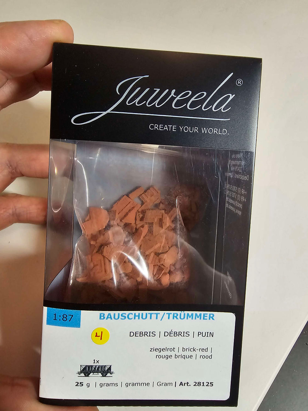 Thumbnail: Juweela Red debris 28125 HO scale
