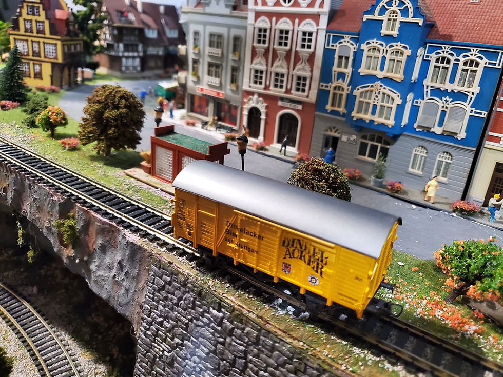 Thumbnail: Roco Dinkel Acker Freight Car 46018 HO Scale DC