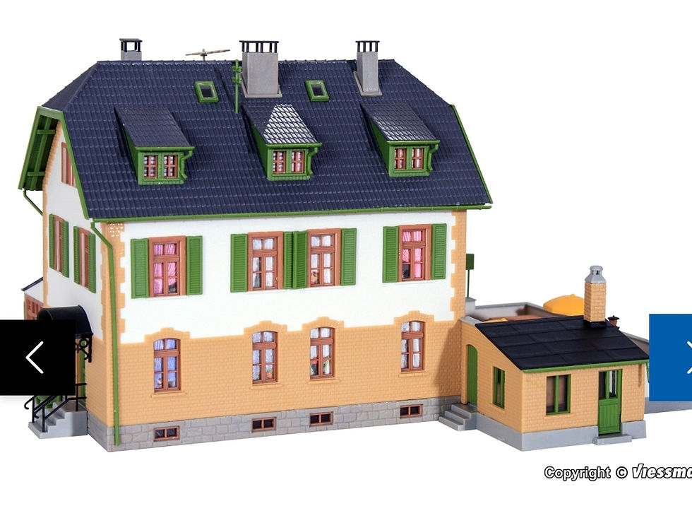 Thumbnail: Kibri Restaurant at station 38197 HO Scale 