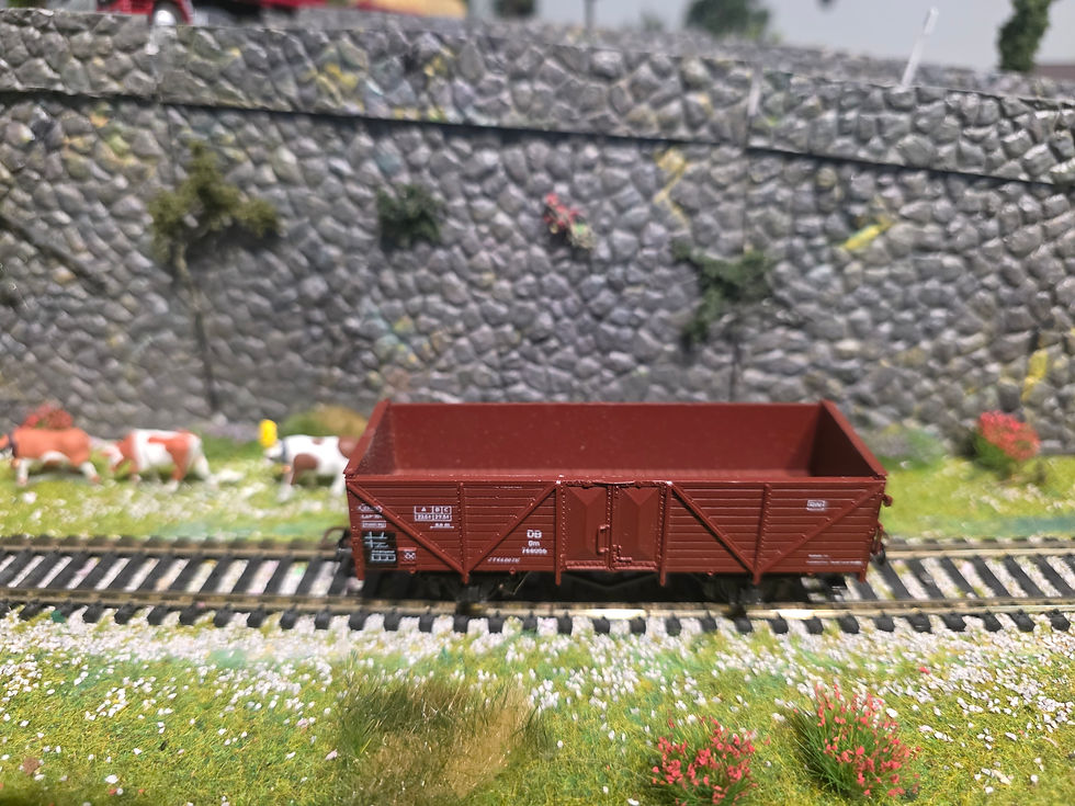 Thumbnail: Roco DB Freight Car 4309 HO Scale DC 