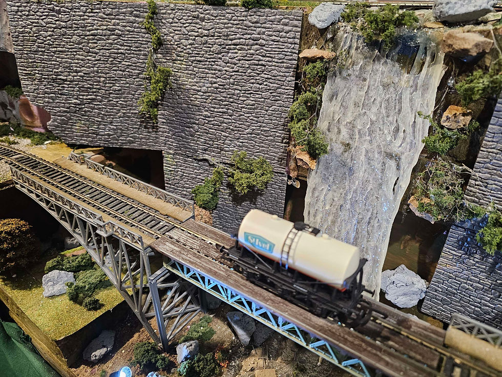 Thumbnail: Lima British St Ivel Tank Car 305641 OO Scale DC