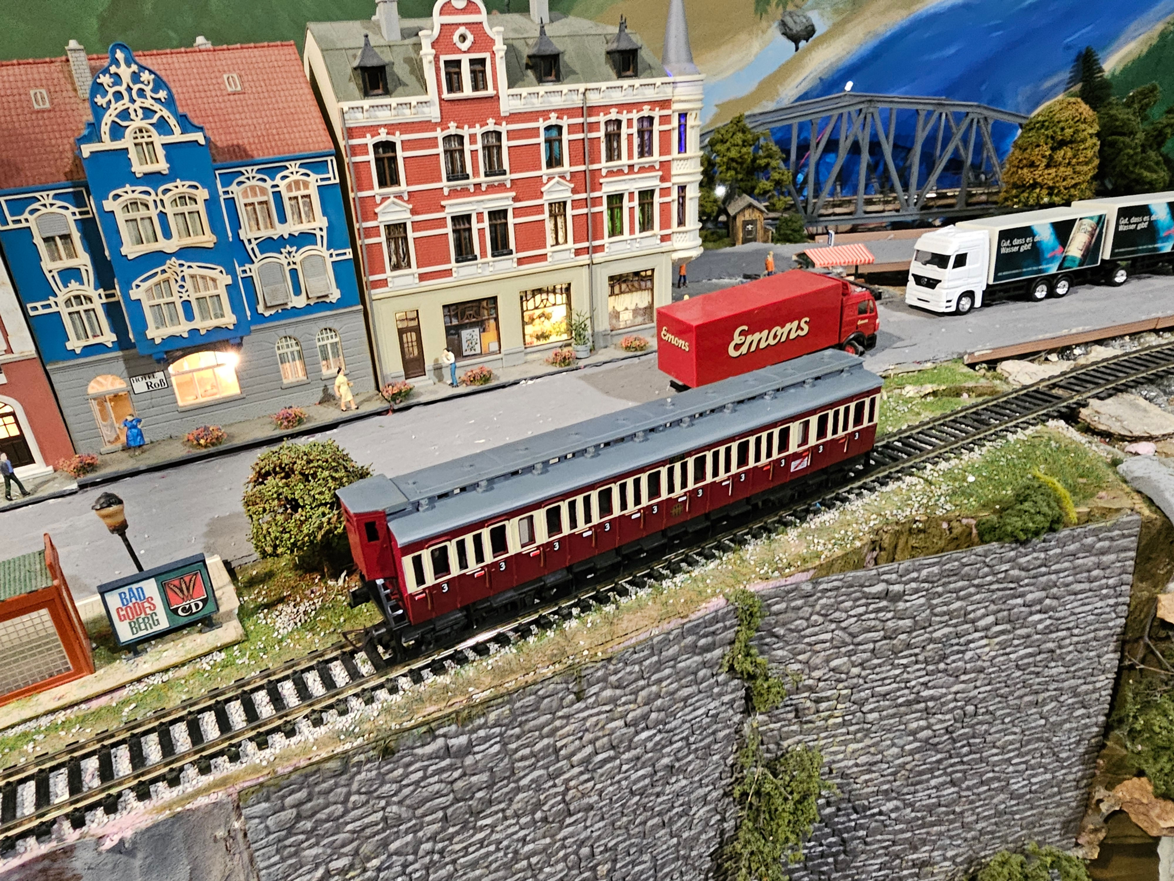 Liliput DRG Passenger Car 29802 HO Scale DC 