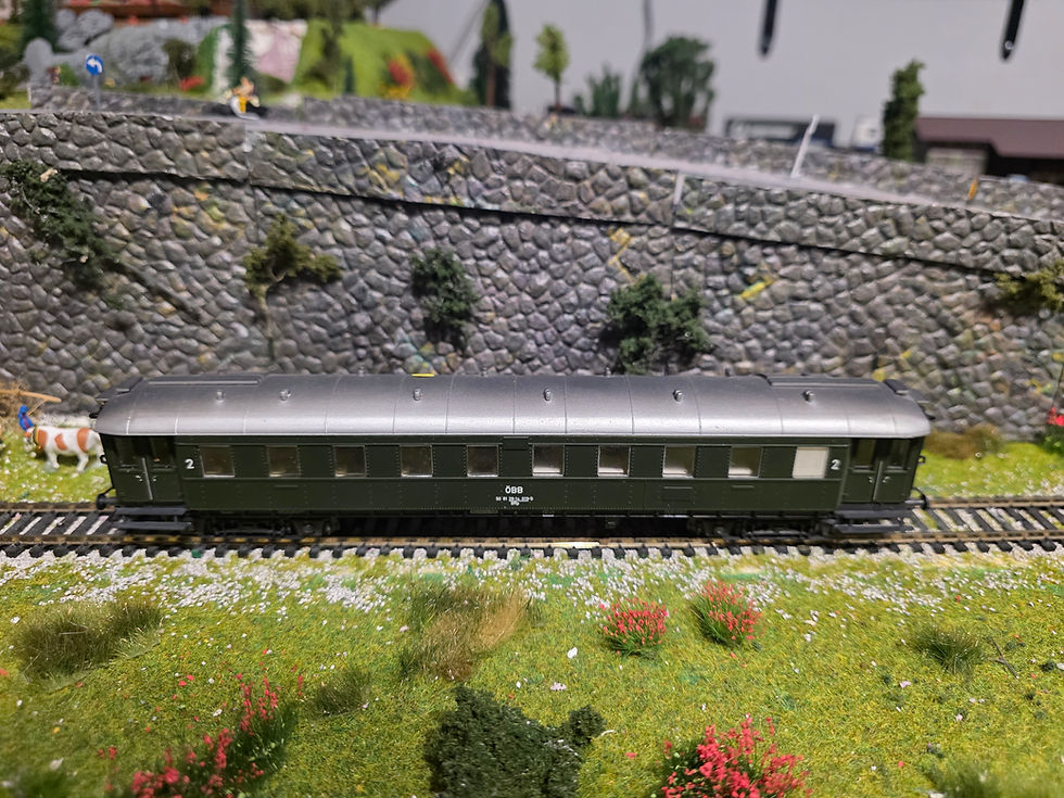 Thumbnail: Liliput OBB Passenger Car 13 HO Scale DC