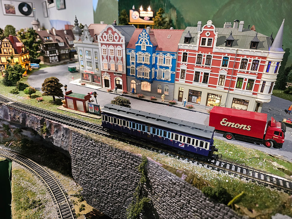 Thumbnail: Liliput DRG Passenger Car 29702 HO Scale DC 