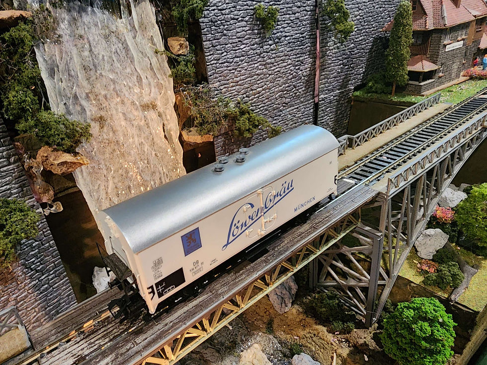Thumbnail: Marklin DB Lowenbrau Freight Car 45021 HO scale AC