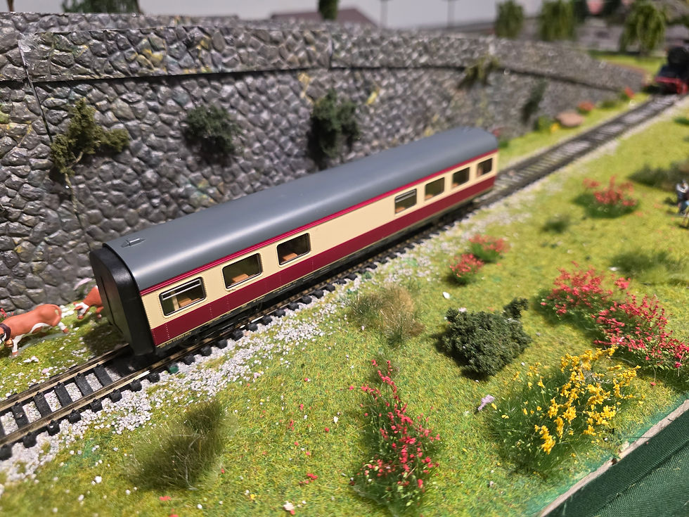 Thumbnail: Roco DB TEE Passenger Car 10-6  HO Scale AC 