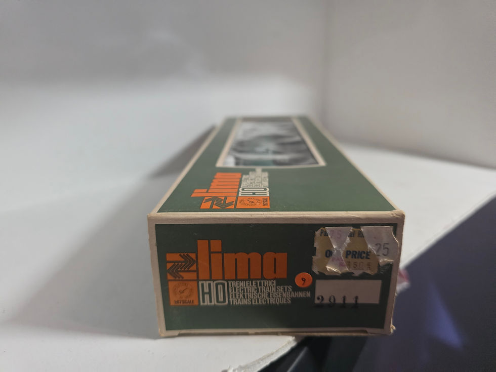 Thumbnail: Lima British Traffic Service Tank Car 2911 HO Scale DC