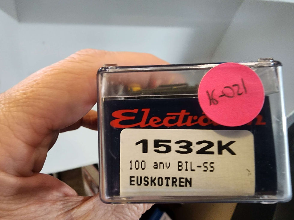 Thumbnail: Electrotren Centennial Bilbao Freight Car 1532k  HO Scale DC