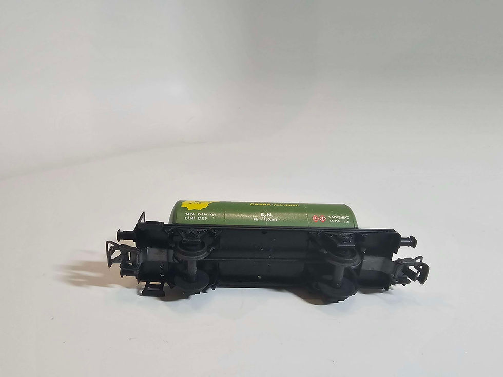 Thumbnail: Electrotren RENFE Tank Car 1666 HO Scale DC 