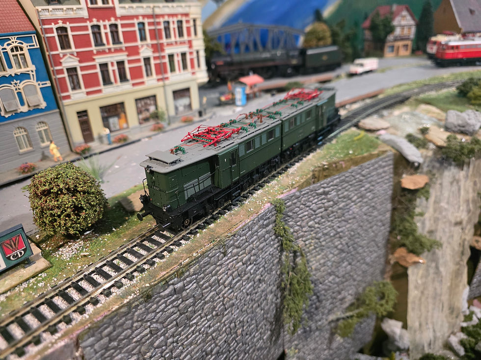 Thumbnail: Brawa DR E95 Electric Locomotive 0212 HO Scale DC 