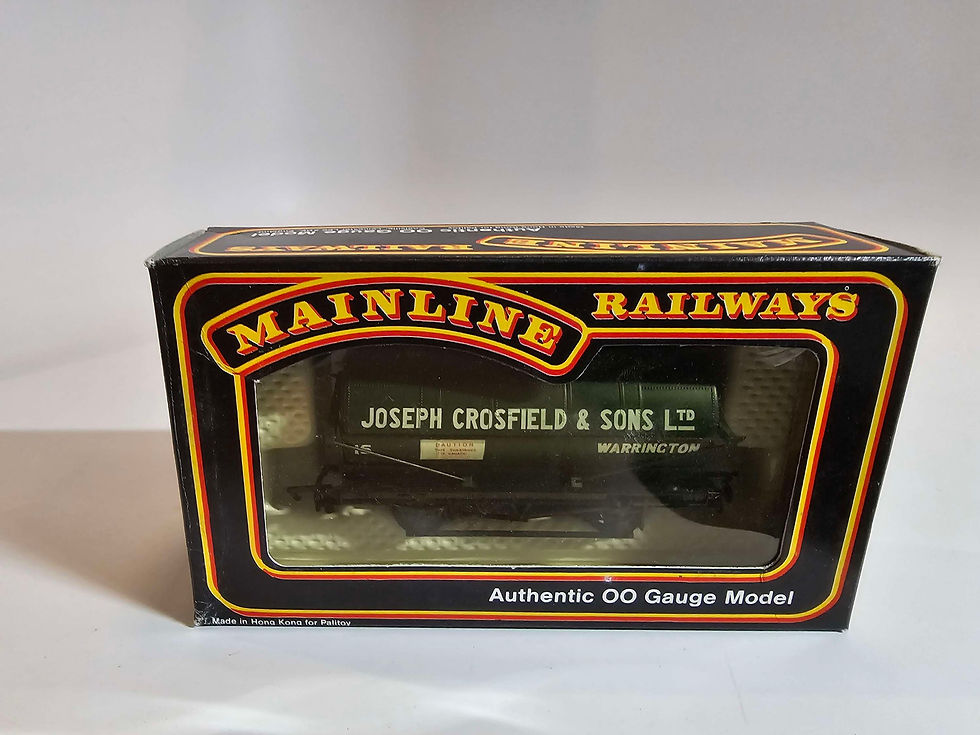 Thumbnail: Mainline Railways British Crosfields Tank wagon 937395 OO Scale DC 