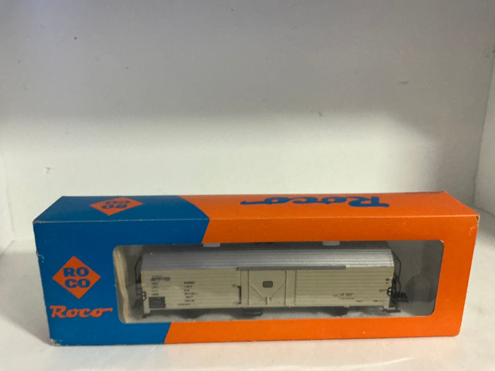 Thumbnail: Roco DB Freight Car 46404 HO scale DC