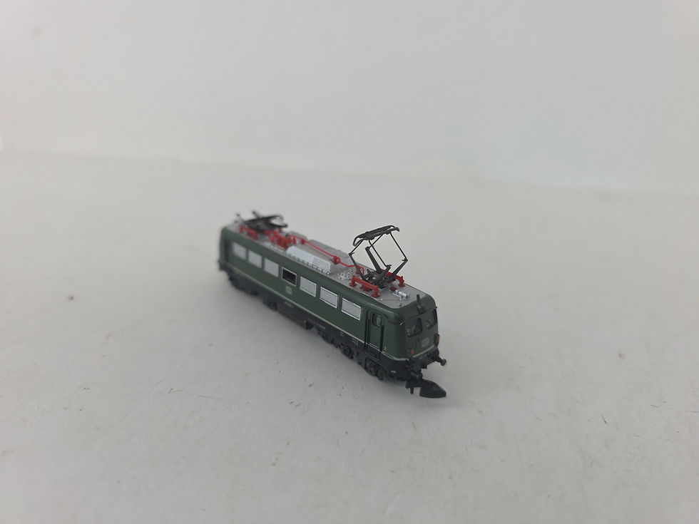 Thumbnail: Marklin Mini Club DB BR 140 Electric Locomotive 8840 Z Scale
