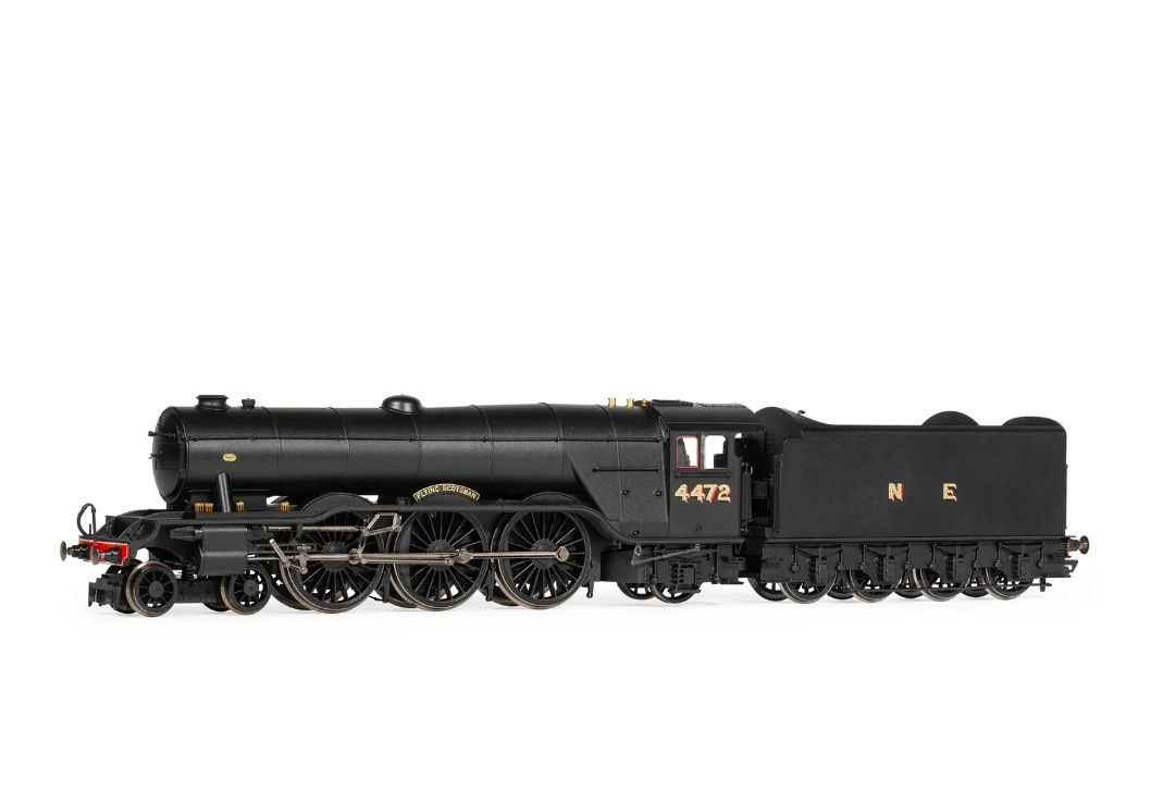 Hornby LNER Flying Scottsman 80th Ann R30454 OO Scale DCC Ready