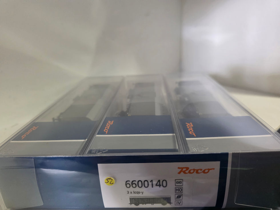 Thumbnail: Roco OBB Refrigerated Car Set 6600140 HO Scale DC 