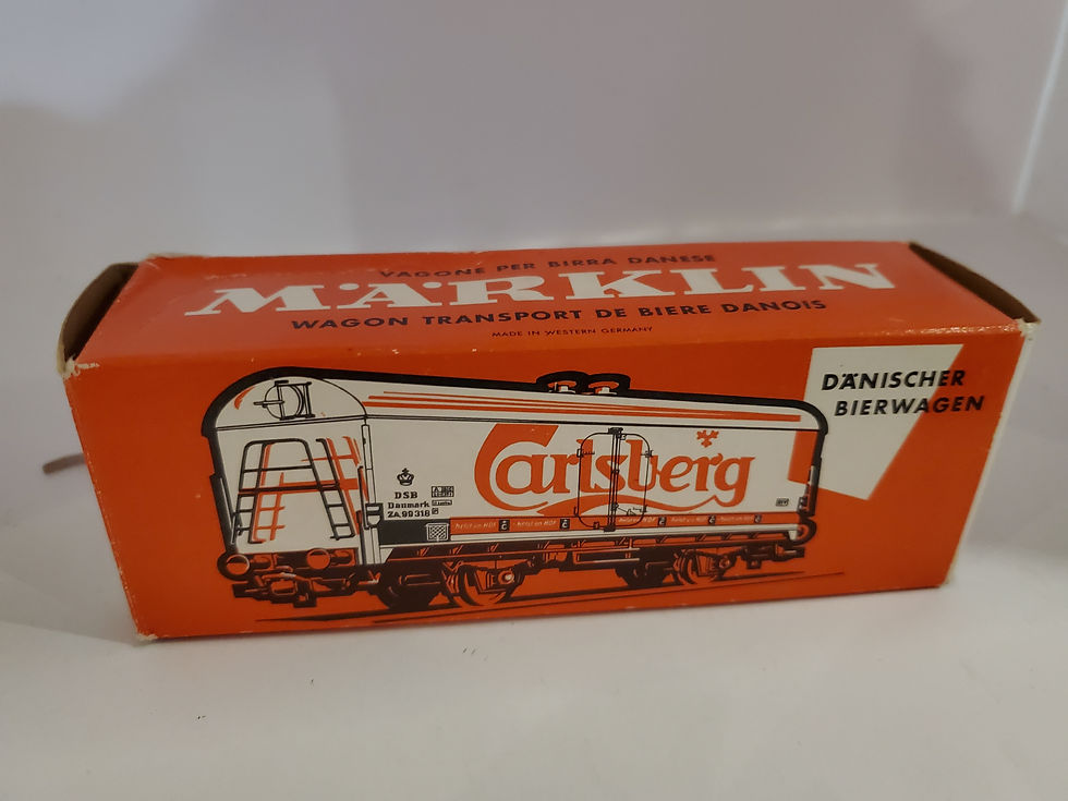 Thumbnail: Marklin Carlsberg beer car HO scale AC