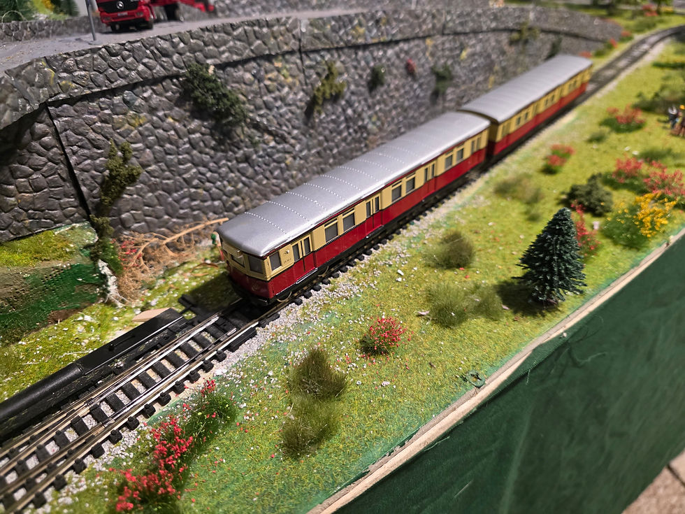 Thumbnail: Primex S Bahn Train 3017 HO Scale AC 