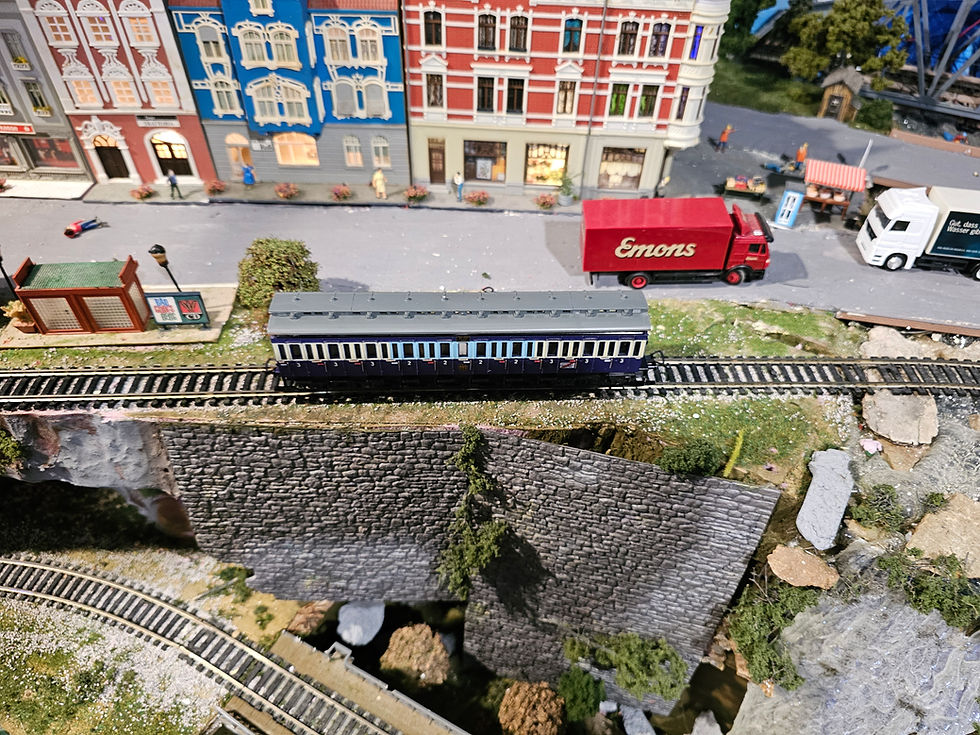 Thumbnail: Liliput DRG Passenger Car 29702 HO Scale DC 