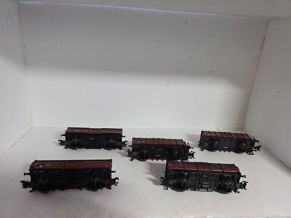 Thumbnail: Trix DB Coal Hopper Set 23932 HO Scale DC 